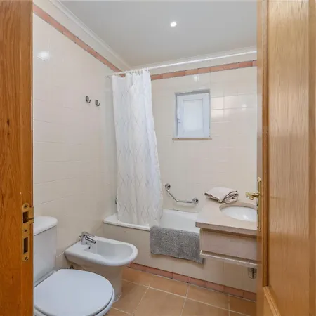 Апартаменты T2 Confortavel Em Vilamoura, Algarve