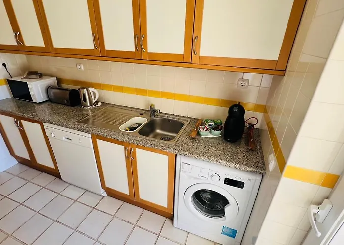 T2 Confortavel Em Vilamoura, Algarve