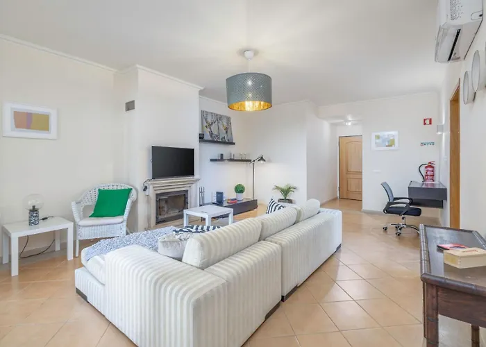 T2 Confortavel Em Vilamoura, Algarve Vilamoura