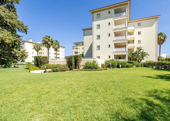 T2 Confortavel Em Vilamoura, Algarve * Vilamoura