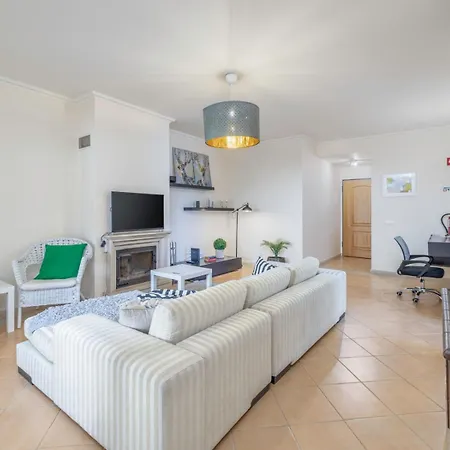 T2 Confortavel Em Vilamoura, Algarve Vilamoura