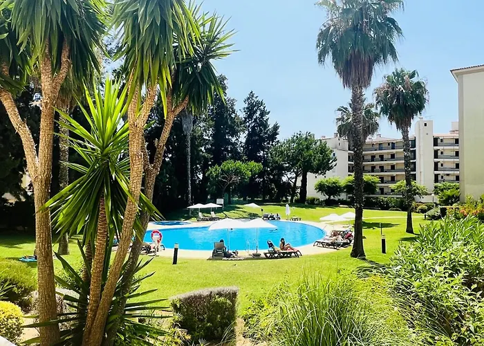 T2 Confortavel Em Vilamoura, Algarve *